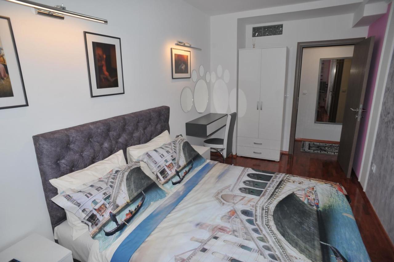 Twins Apartments ชาชาค ภายนอก รูปภาพ