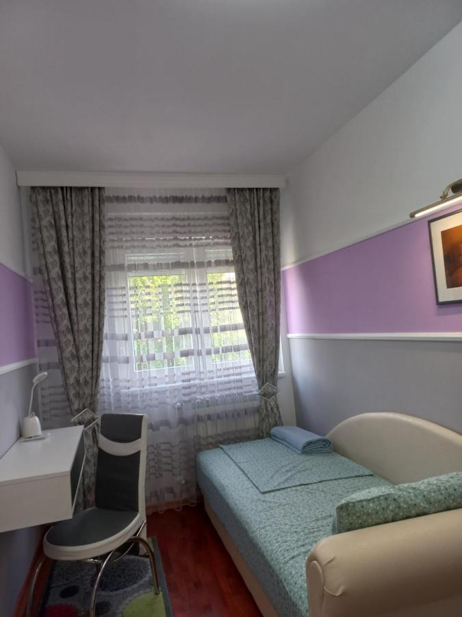 Twins Apartments ชาชาค ภายนอก รูปภาพ